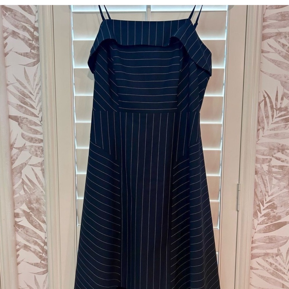 🆕 NWT Banana Republic Asymmetrical Navy Striped Dress Size 0P - Picture 2 of 8